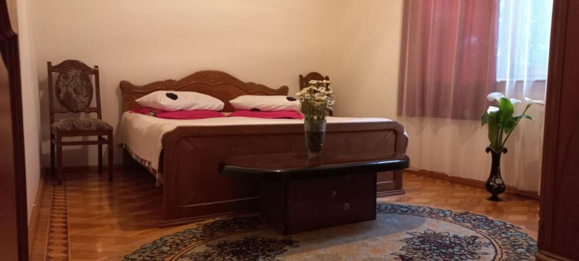 Сибиряк Tskaltubo Buitenkant foto
