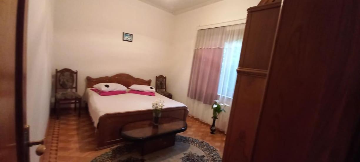 Сибиряк Tskaltubo Buitenkant foto